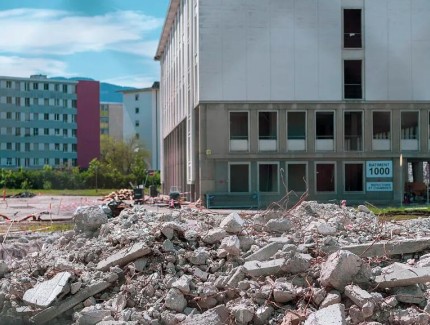 宝鸡市中医医院2025年装修、设备带拆除暨病理楼拆除残值报废（第三次）